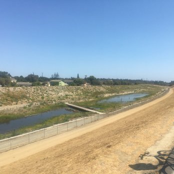 LA River Bike Path - The new wet lands ... can't wait till winter ... - Parks Near Me