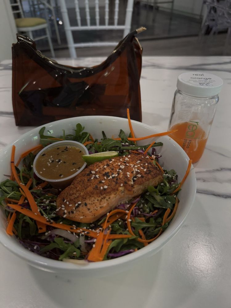 The Real Food Studio Logo