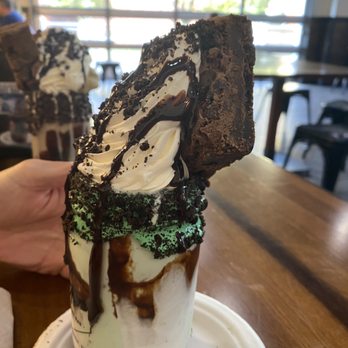 The Yard Milkshake Bar - Ice Cream & Frozen Yogurt Near Me - Panama City Beach, Florida