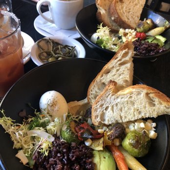 Magpie Cafe - Seasonal Vegetable & Chickpea Hummus Bowl with avocado - New American Near Me - Sacramento, California Magpie Cafe - Seasonal Vegetable & Chickpea Hummus Bowl with avocado - New American Near Me - Sacramento, California