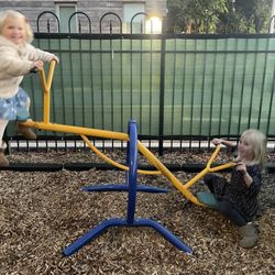 Calvary Preschool - Playing