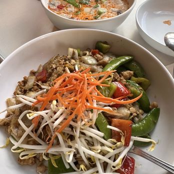 Hey Bangkok! - Thai Near Me - Denver, Colorado