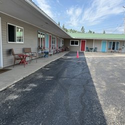 The Monarch Motel - Exterior