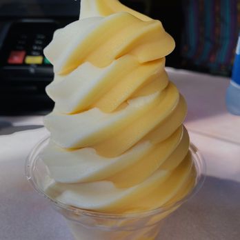 Sunshine Tree Terrace - Orange and vanilla swirl cup - Ice Cream & Frozen Yogurt Near Me - Lake Buena Vista, Florida Sunshine Tree Terrace - Orange and vanilla swirl cup - Ice Cream & Frozen Yogurt Near Me - Lake Buena Vista, Florida