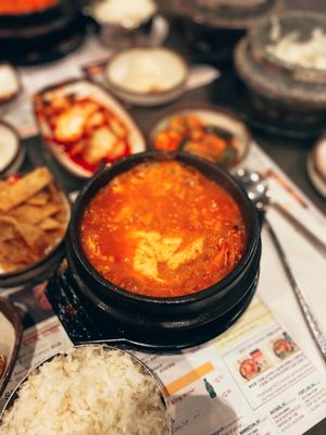 BCD Tofu House by null