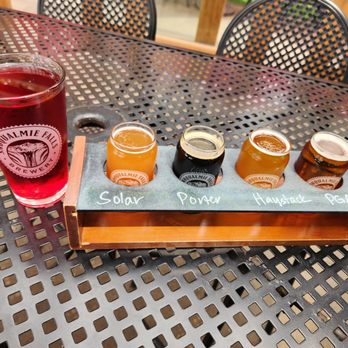 Snoqualmie Falls Brewery - Beer samples - Brewpubs Near Me - Snoqualmie, Washington Snoqualmie Falls Brewery - Beer samples - Brewpubs Near Me - Snoqualmie, Washington