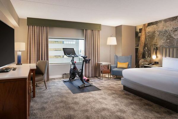 Hilton Lexington/Downtown by null