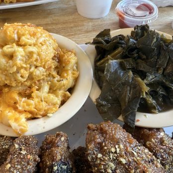 House Divided Bottle & Taps - Mac and cheese and collards - Wine Bars Near Me - greensboro, North Carolina