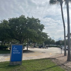 US Post Office - Parking lot