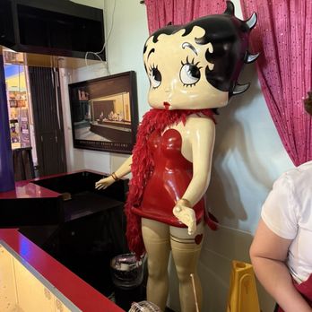 Peggy Sue's 50's Diner - Pizza Near Me - Yermo, California Peggy Sue's 50's Diner - Pizza Near Me - Yermo, California