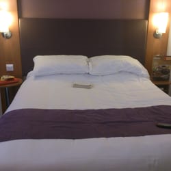 Premier Inn - Typical room