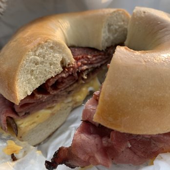 Bernardsville Food Store - Get extra pastrami (and, you're welcome). - Grocery Near Me - Bernardsville, New Jersey Bernardsville Food Store - Get extra pastrami (and, you're welcome). - Grocery Near Me - Bernardsville, New Jersey