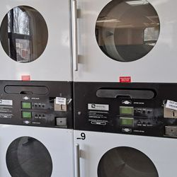 Baltus Laundromat