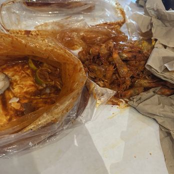 The Mad Claw - Shrimp boil, corn and potatoes - Cajun/Creole Near Me - Rancho Cucamonga, California