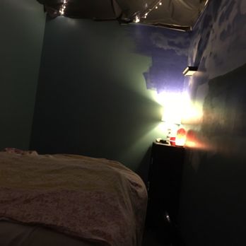 Brandywine Bodywork - Disgusting room garbage bags on the ceiling half painted wall no candles no nothing - Massage Near Me - Wilmington, Delaware