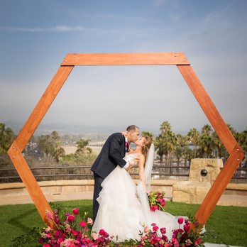 Burlap & Bordeaux - Brooke and her team decorated the arch so beautifully - Wedding Planning Near Me - Camarillo, California