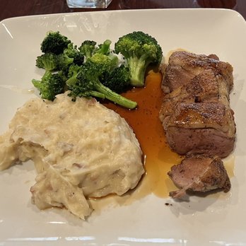 Craft Bistro - Duck & Mashed Potatoes - New American Near Me - West Jefferson, North Carolina Craft Bistro - Duck & Mashed Potatoes - New American Near Me - West Jefferson, North Carolina