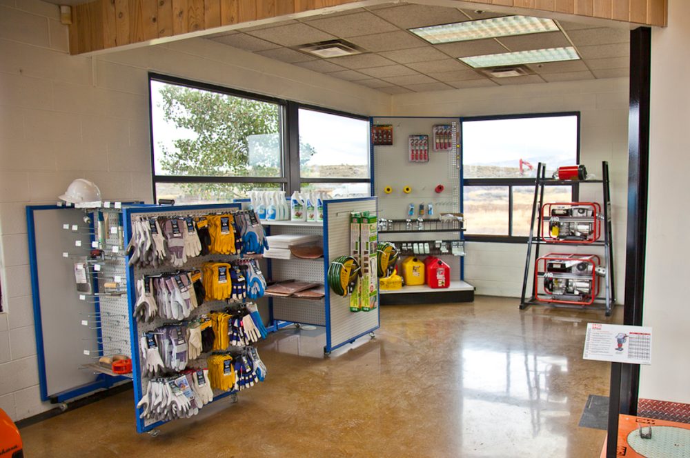 DIAMOND RENTAL Updated September 2024 6450 Silver Creek Dr, Park