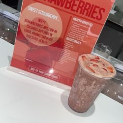 Fruitrition Smoothie and Fruit Bar - Chocolate covered strawberry!!