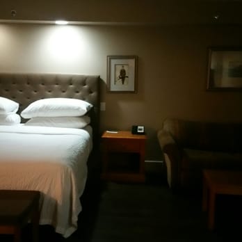 Royal Hotel West Edmonton - Hotels Near Me - Edmonton, Alberta Royal Hotel West Edmonton - Hotels Near Me - Edmonton, Alberta