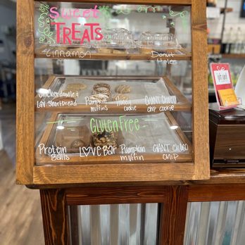 Honey Buzz Winery - Sweet treats anyone? - Salad Near Me - Canyon, Texas