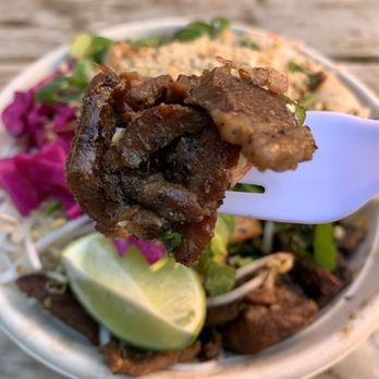 My Lai - Venice - BYOB w/Grilled Pork (1/2 garlic rice, 1/2 vermicelli noodles, all veggies toppings & crunchies); IG: @katzlundell - Vietnamese Near Me - Los Angeles, California My Lai - Venice - BYOB w/Grilled Pork (1/2 garlic rice, 1/2 vermicelli noodles, all veggies toppings & crunchies); IG: @katzlundell - Vietnamese Near Me - Los Angeles, California