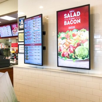 Wendy's - Large and bright info boards - Fast Food Near Me - Lebec, California