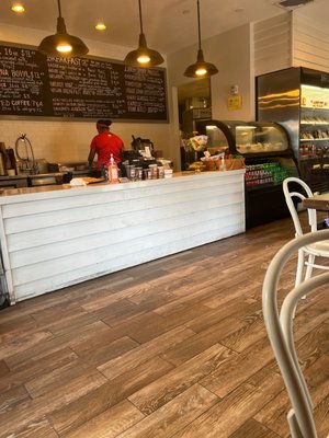 Tucker & Bevvy by null