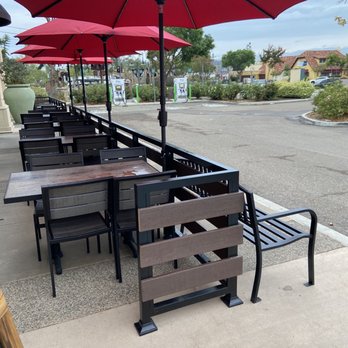 Broken Yolk Cafe - Outdoor seating - Breakfast & Brunch Near Me - Santee, California Broken Yolk Cafe - Outdoor seating - Breakfast & Brunch Near Me - Santee, California