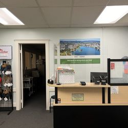 Taylor & Thornburg Physical therapy - Second floor reception area