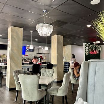 Cafe Social House - Interior seating - Breakfast & Brunch Near Me - Mableton, Georgia