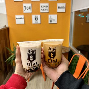 8Teas Bubble - Oolong Milk Tea and Thai Tea - Coffee & Tea Near Me - Rancho Cordova, California