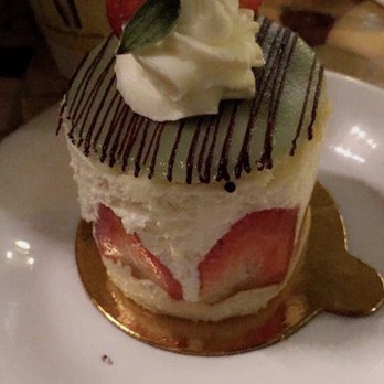Cocola Bakery - Strawberry cake - Bakeries Near Me - San Jose, California Cocola Bakery - Strawberry cake - Bakeries Near Me - San Jose, California