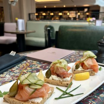 Lemuel's - Smoked Salmon Toast - Cocktail Bars Near Me - Dublin, D