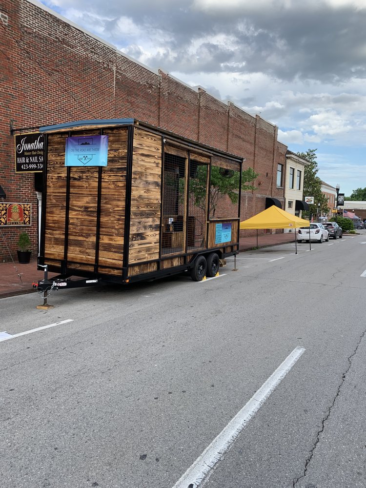 Social spots from On the road axe throw