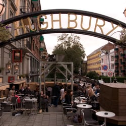 The Highbury Pub
