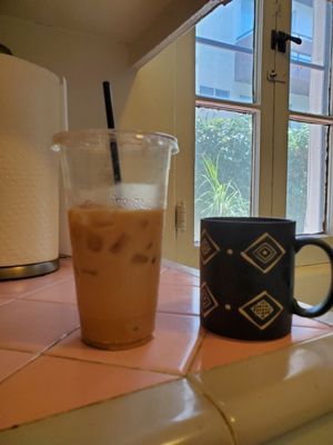 Paradocs Coffee & Tea by null