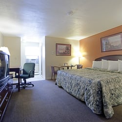 Americas Best Value Inn Bradford - King Bed