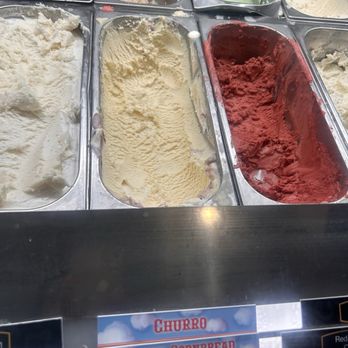 Cold Stone Creamery - Honey Cornbread with Blackberry Jam Ice Cream - Sample - Custom Cakes Near Me - Jacksonville, Florida