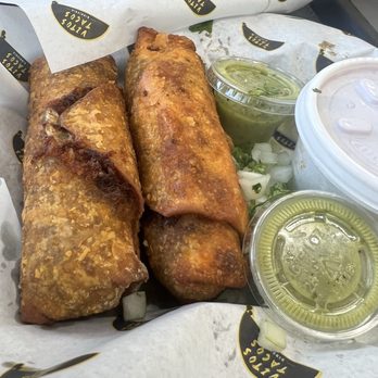 Vitos Tacos - Birria Eggrolls - Tacos Near Me - Las Vegas, Nevada Vitos Tacos - Birria Eggrolls - Tacos Near Me - Las Vegas, Nevada