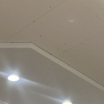 In-N-Out Burger - Infestation of flies !!! - Burgers Near Me - Lebec, California