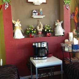 Decor - waiting area Decor - waiting area