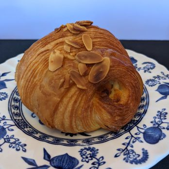 Duo Cafe - Almond croissant - Cafes Near Me - Richmond Hill, Ontario