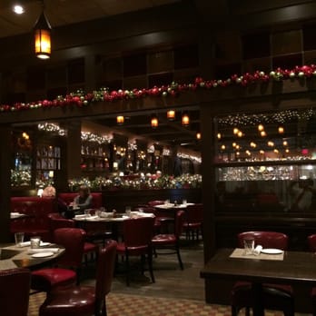 Max's Tavern - Steakhouses Near Me - Springfield, Massachusetts