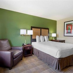 Extended Stay America - Baltimore - Glen Burnie - Studio Suite - 1 Queen Bed