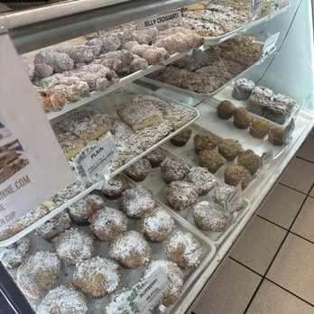 Montauk Bake Shoppe - Bakeries Near Me - Montauk, New York