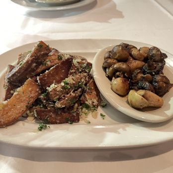 B Christopher's - Duck fat potatoes Braised Mushrooms - American Near Me - Greensboro, North Carolina B Christopher's - Duck fat potatoes Braised Mushrooms - American Near Me - Greensboro, North Carolina