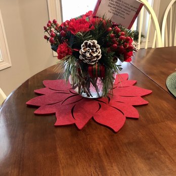 Leaf & Bloom - The Christmas Peace Bouquet sent to my neighbor - Flowers & Gifts Near Me - Delphos, Ohio Leaf & Bloom - The Christmas Peace Bouquet sent to my neighbor - Flowers & Gifts Near Me - Delphos, Ohio