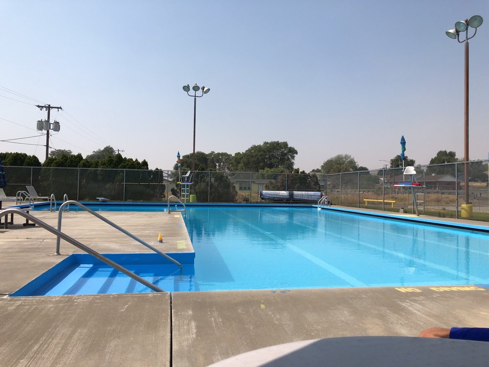 Lind Swimming Pool Logo