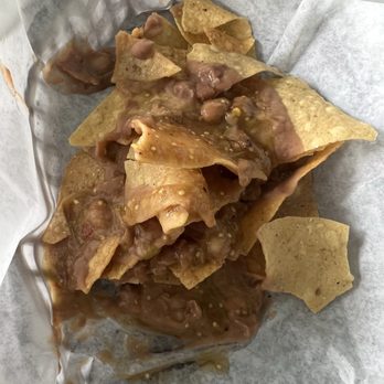 Taqueria El Tapatio - Chips with beans and salsa - Mexican Near Me - Canoga Park, California Taqueria El Tapatio - Chips with beans and salsa - Mexican Near Me - Canoga Park, California